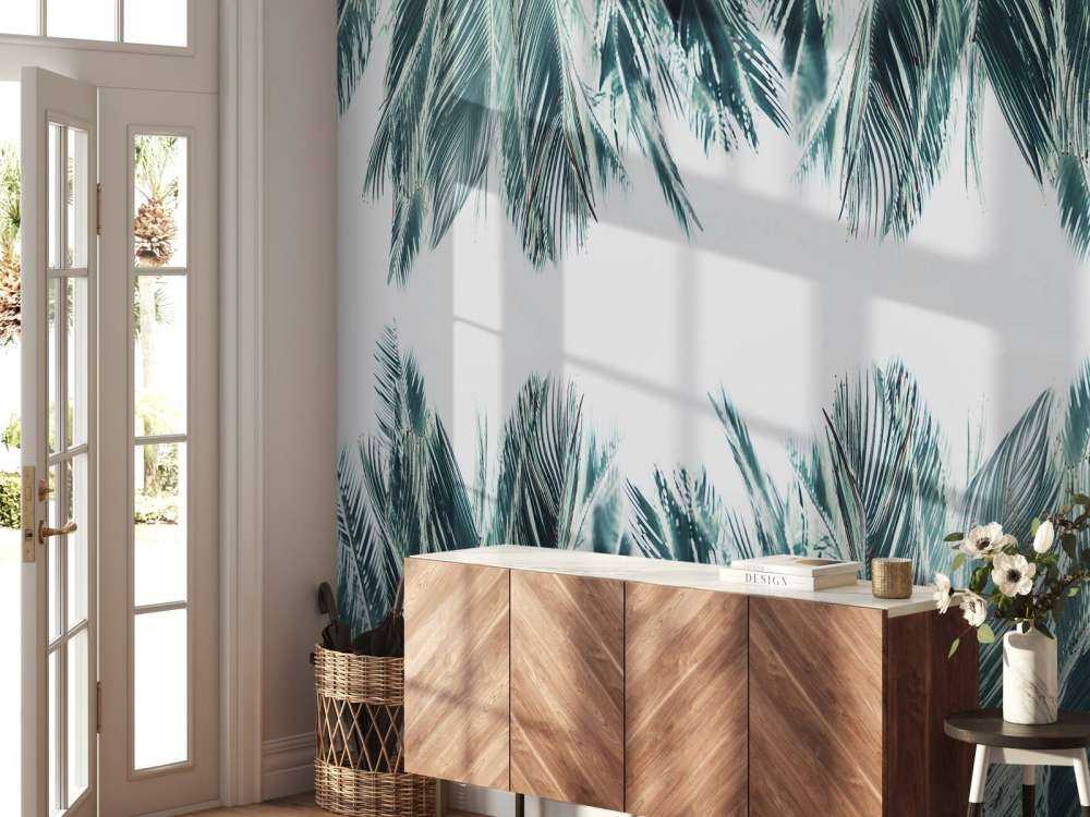 Palmenblätter auf weißem Hintergrund