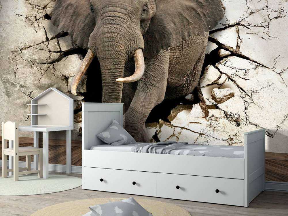 Großer Elefant aus der Wand