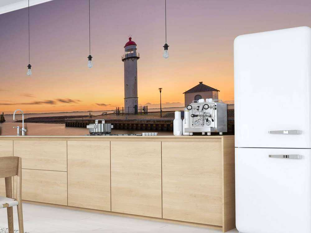Leuchtturm bei Sonnenuntergang