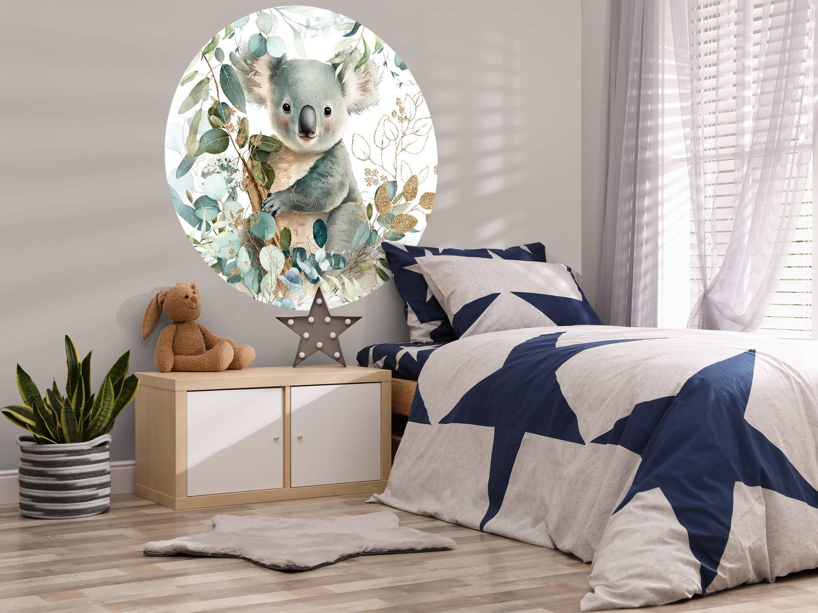 Schattiger Koala im Eukalyptus