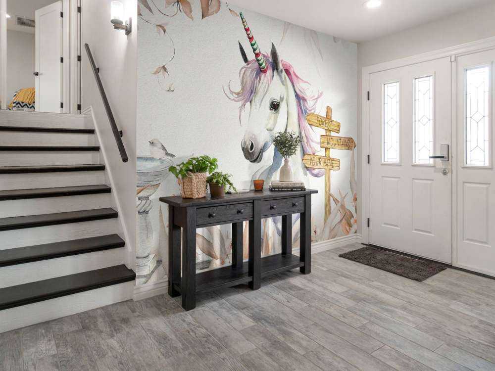 Baby Einhorn mit Pflanzen taupe