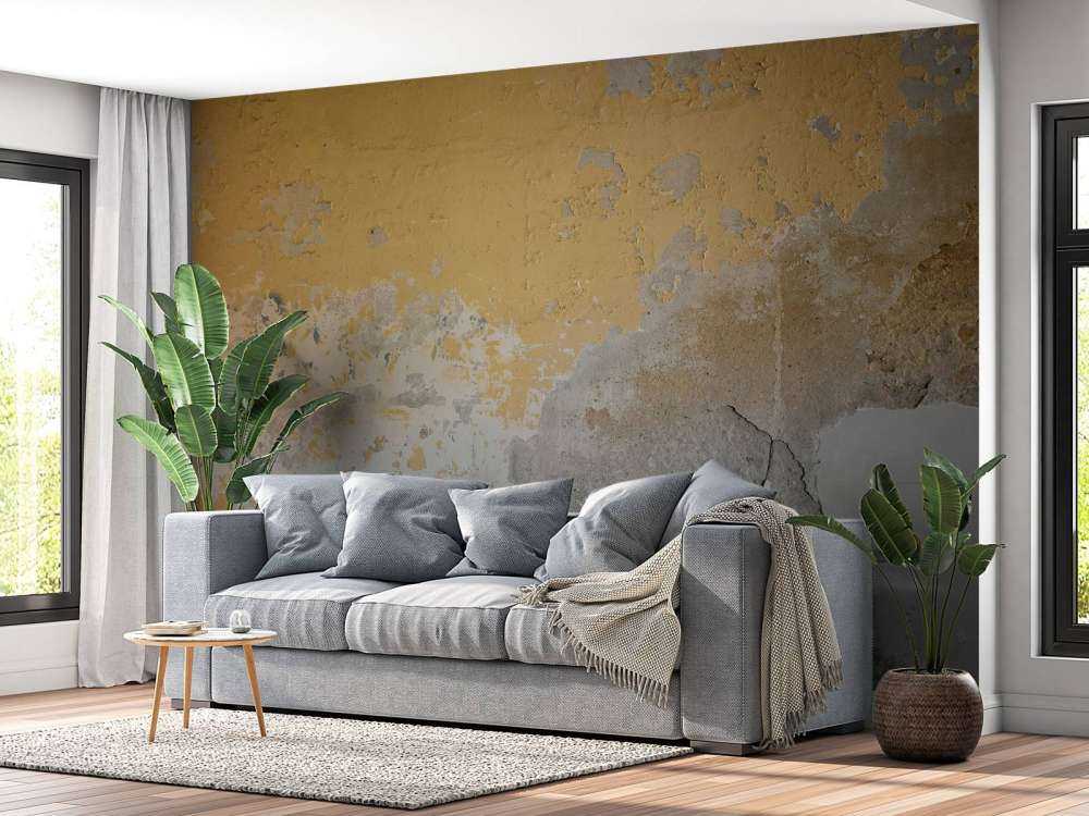 Gelbe verwitterte Wand