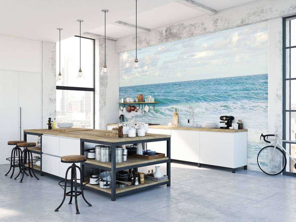 Meer mit hohen Wellen