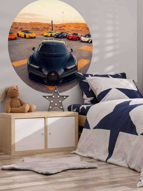 Hypercars bei Sonnenuntergang