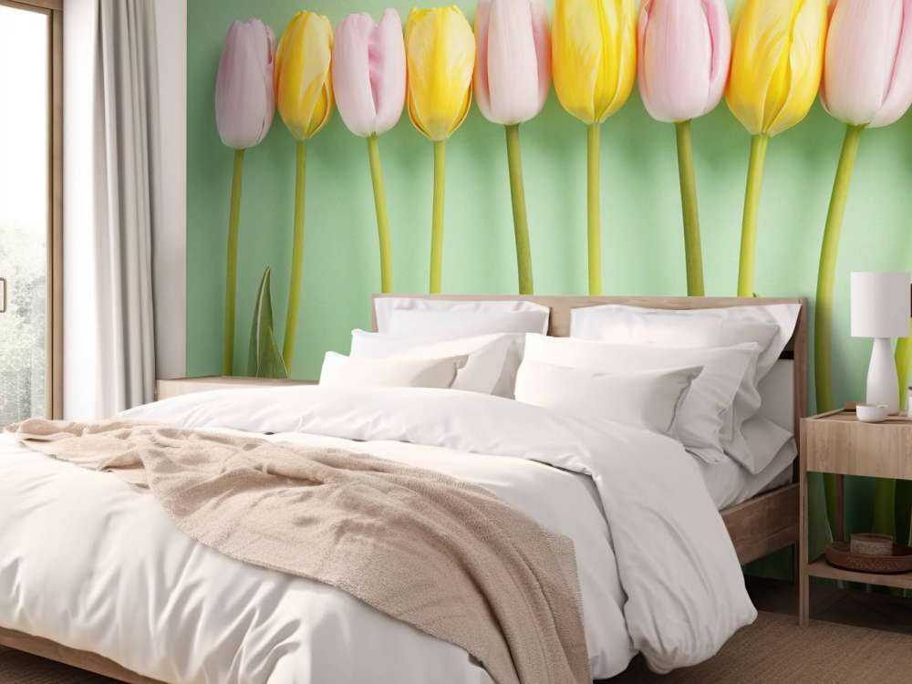 Tulpen auf minzgrüner Hintergrund