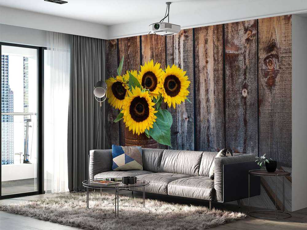 Vase mit Sonnenblumen