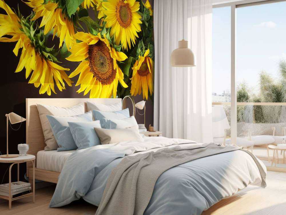 Sonnenblumen und Beeren