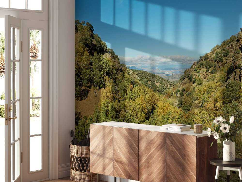 Der Blick durch die Berglandschaft