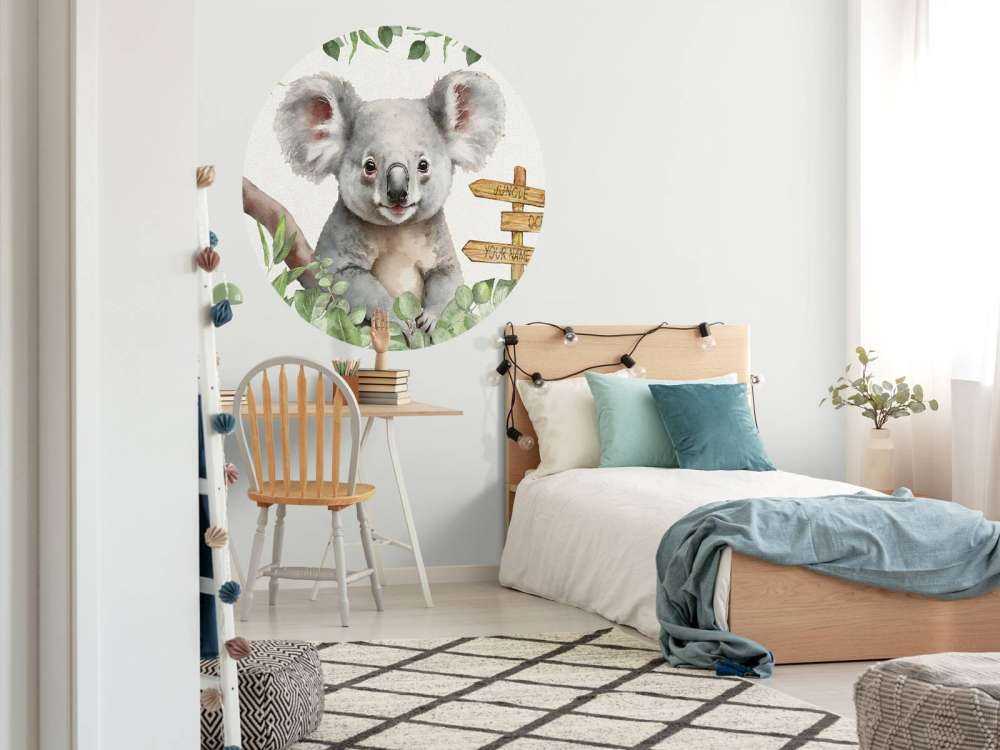 Baby-Koala im Dschungel