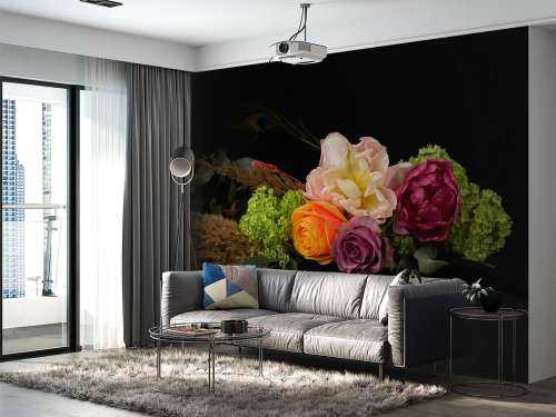 Blumenstrauß mit Feder