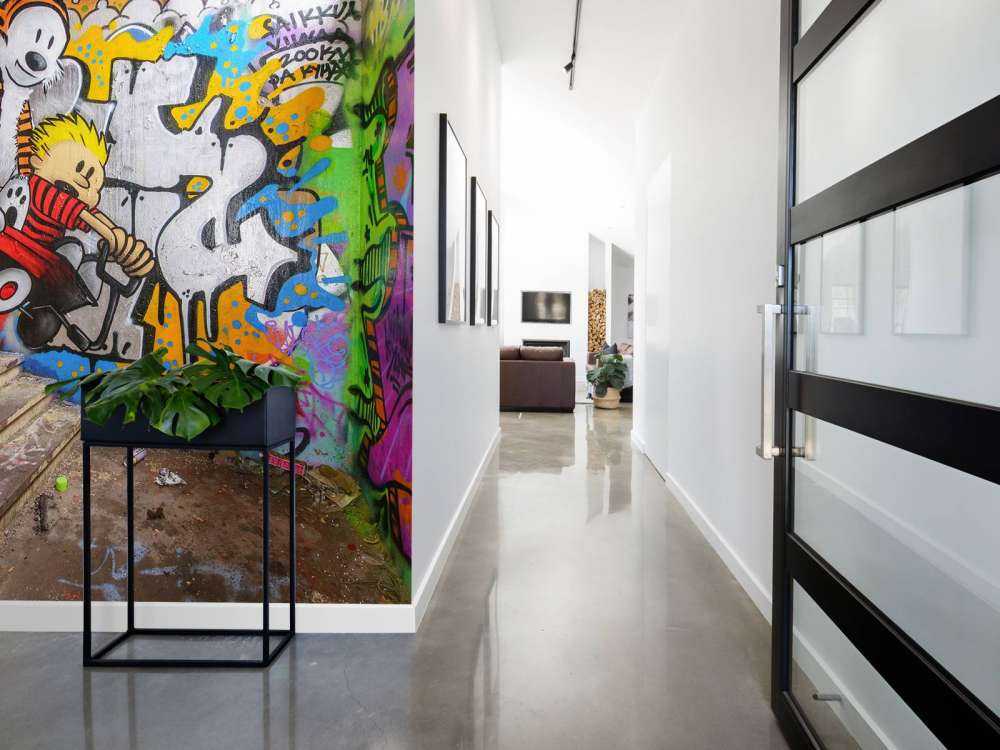 Treppenhaus mit Graffiti