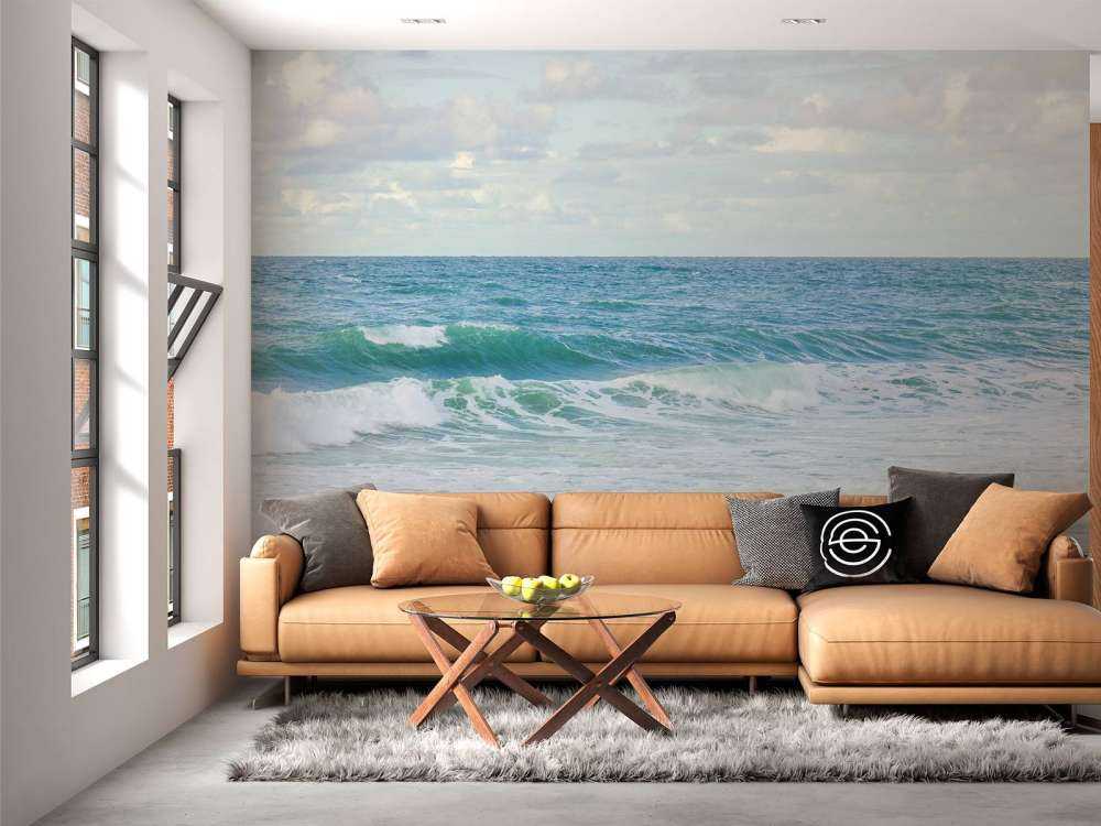 Meer mit hohen Wellen