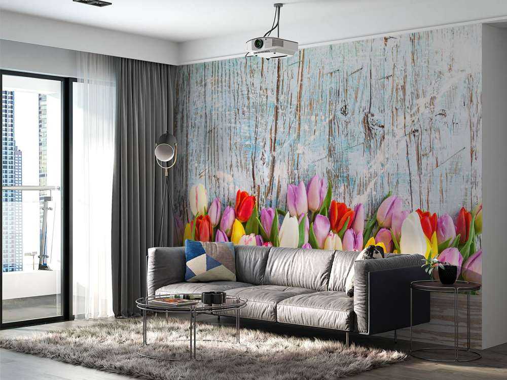 Tulpen mit Holz