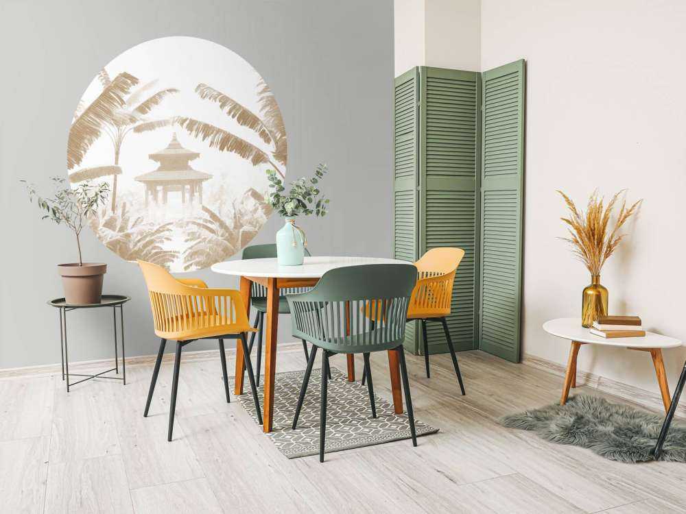 Nebeliger Tempelgarten, taupe