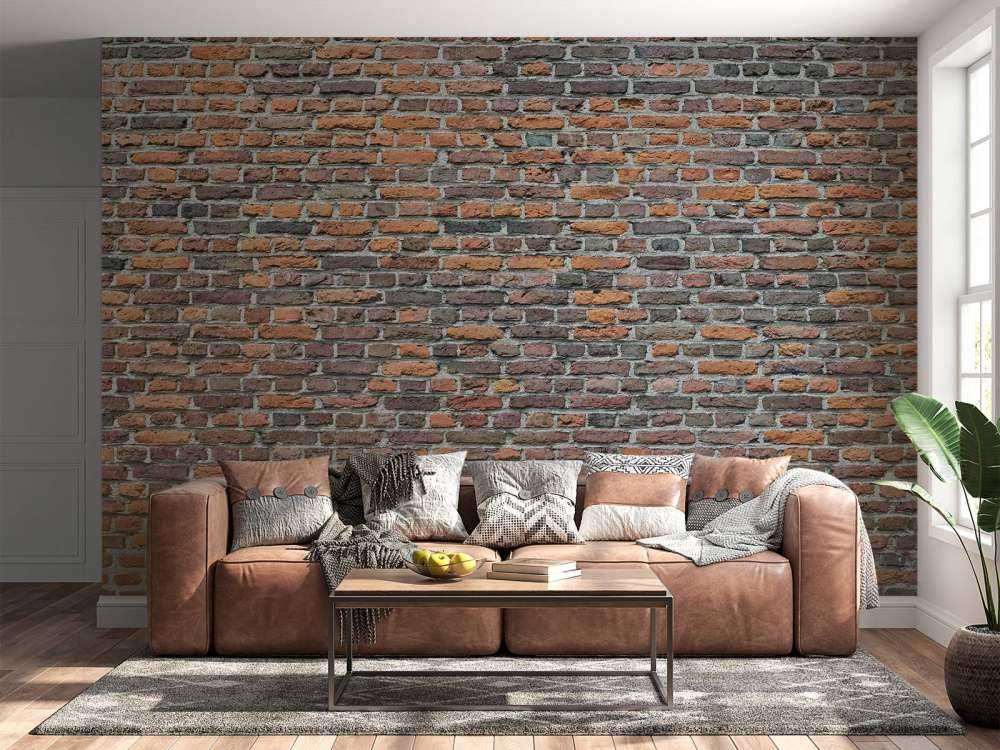 Restaurierte alte Backsteinmauer