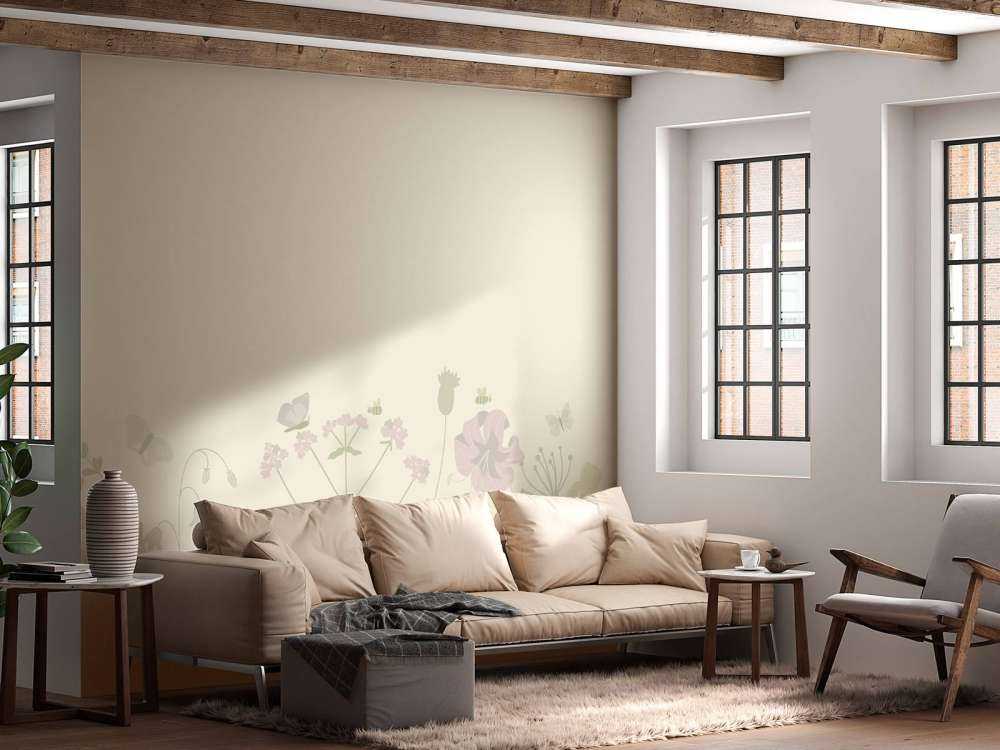 Blumenfeld mit Schmetterlingen beige und altrosa