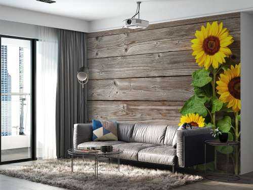 Sonnenblumen und Holz