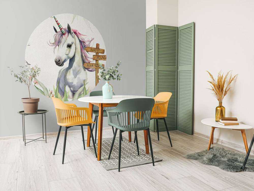 Baby-Einhorn mit Pflanzen