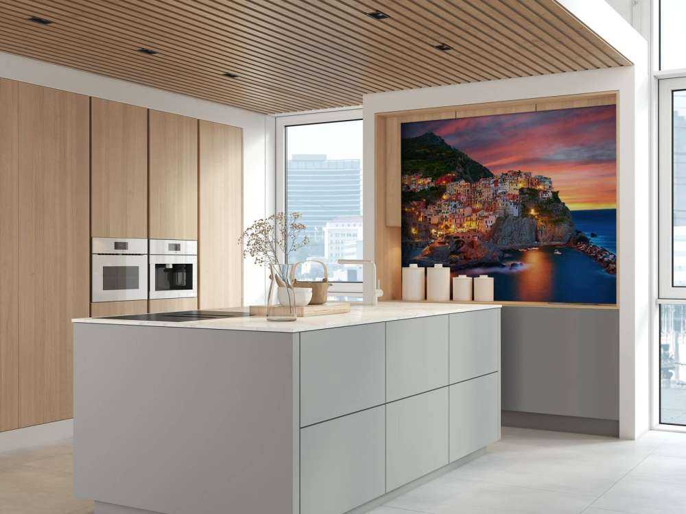 Italienische Stadt bei Sonnenuntergang