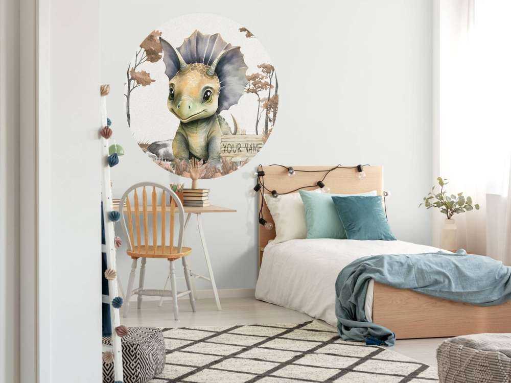Baby-Triceratops im taupefarbenen Dschungel