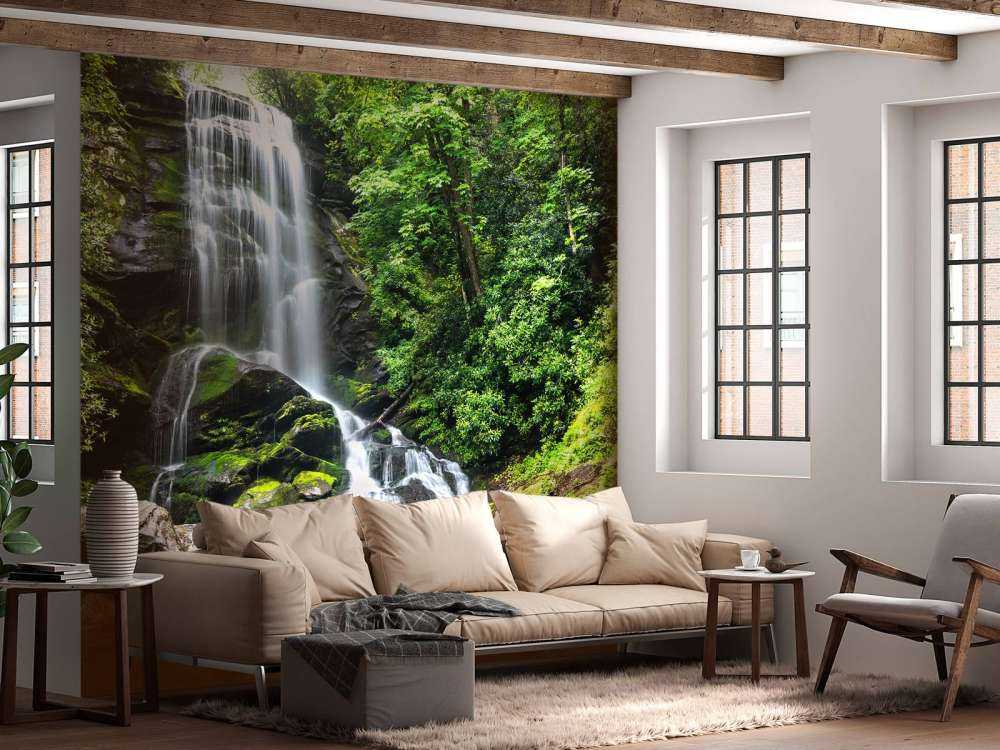 Dschungel-Wasserfall