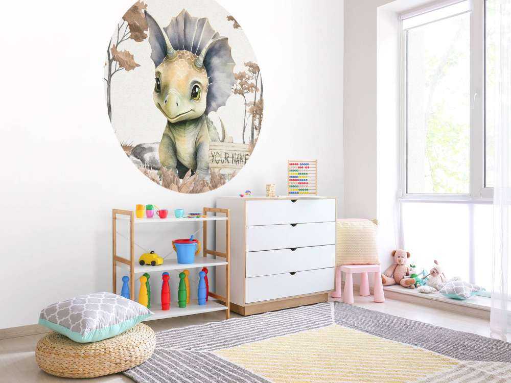 Baby-Triceratops im taupefarbenen Dschungel