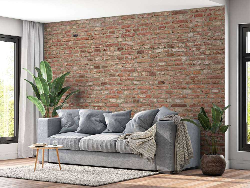 Mauer mit verschiedenfarbigen Ziegeln