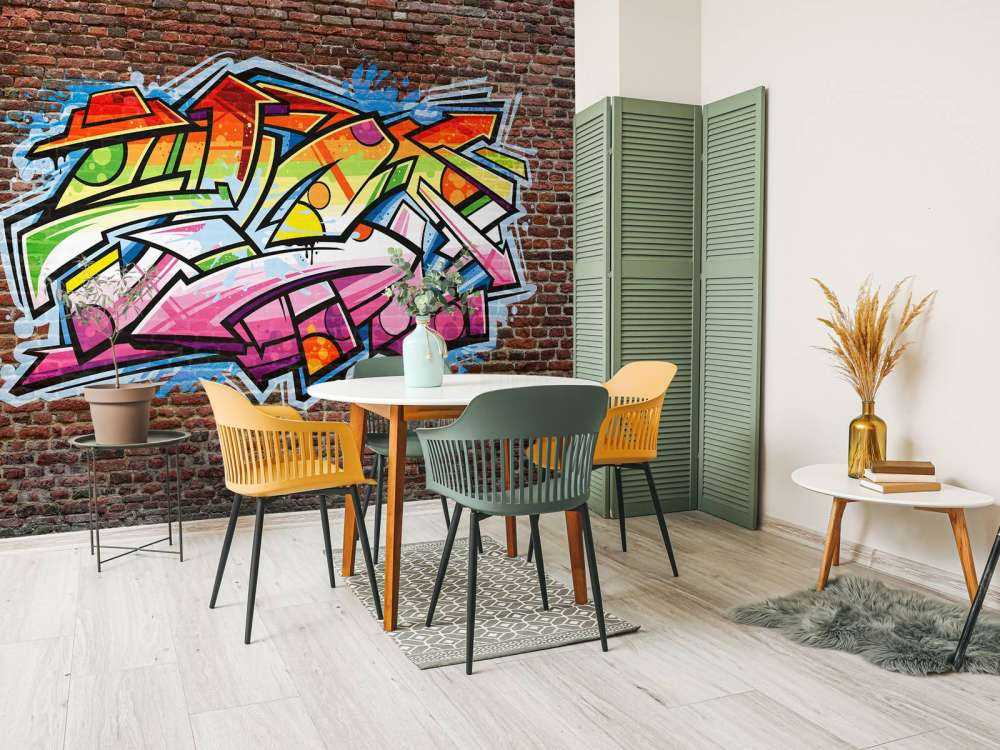 Graffiti auf rotem Backstein