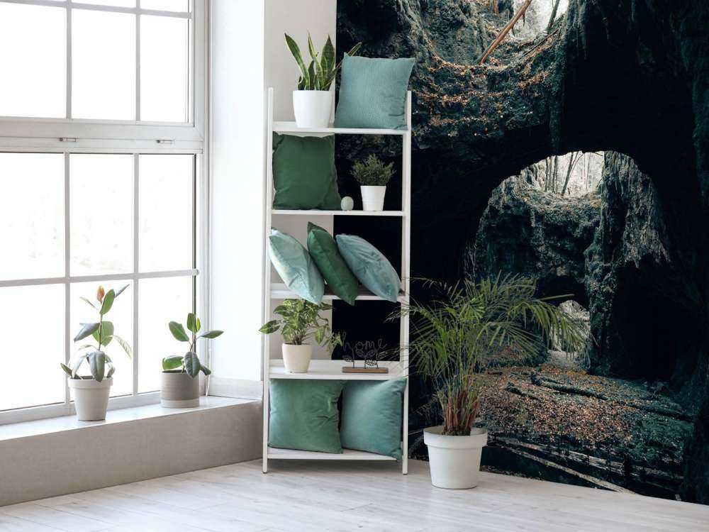 Alte Eisenminen, von der Natur zurückerobert