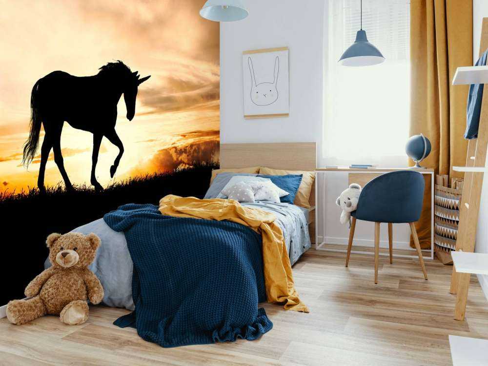Einhorn-Silhouette bei Sonnenuntergang