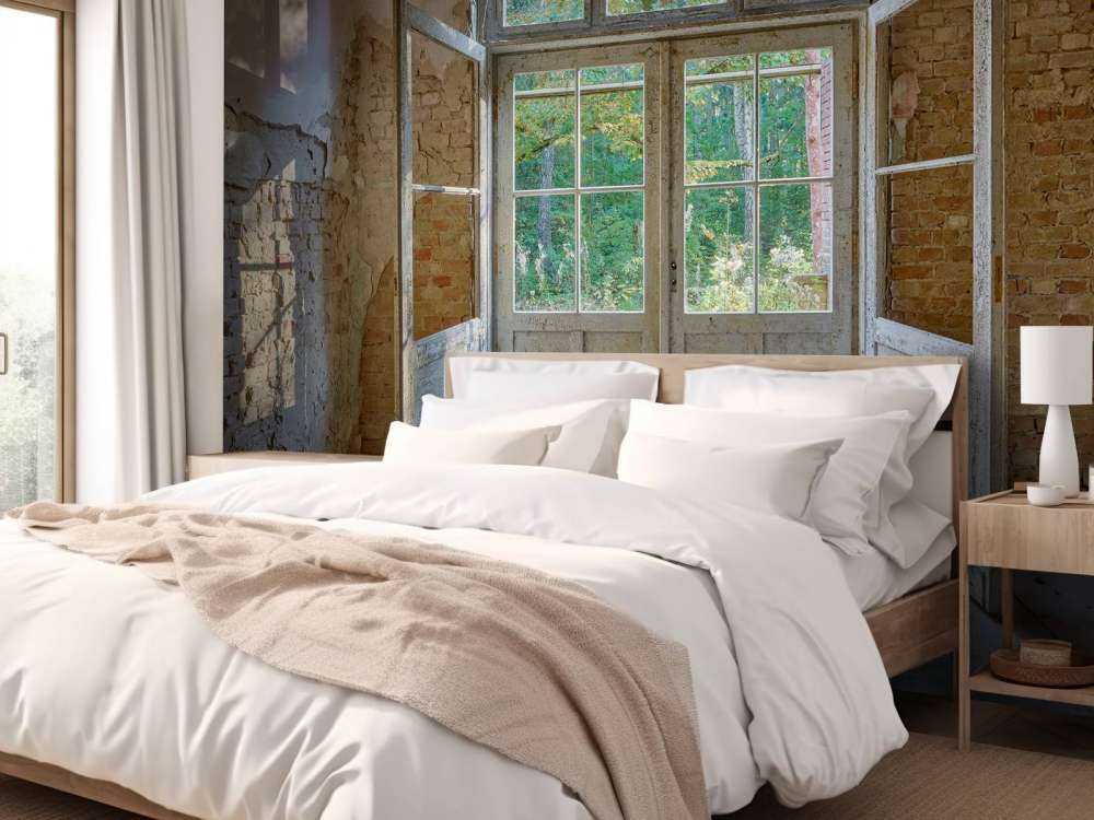 Verlassenes Haus am Waldrand
