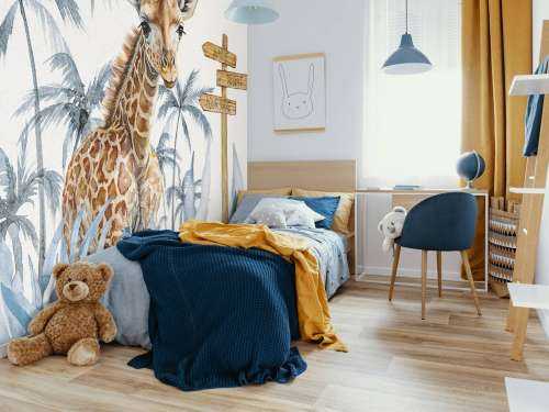 Baby-Giraffe im Dschungel blau