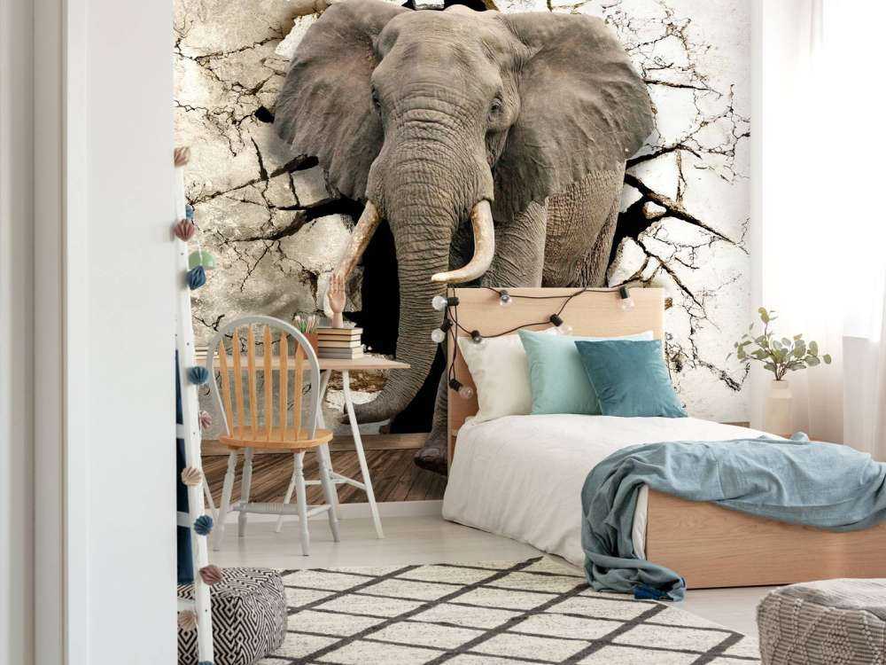 Großer Elefant aus der Wand