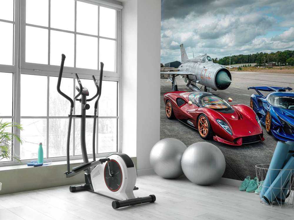 Hypercars und Kampfjets