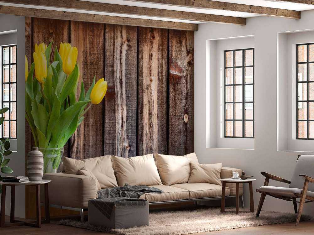 Vase mit Tulpen