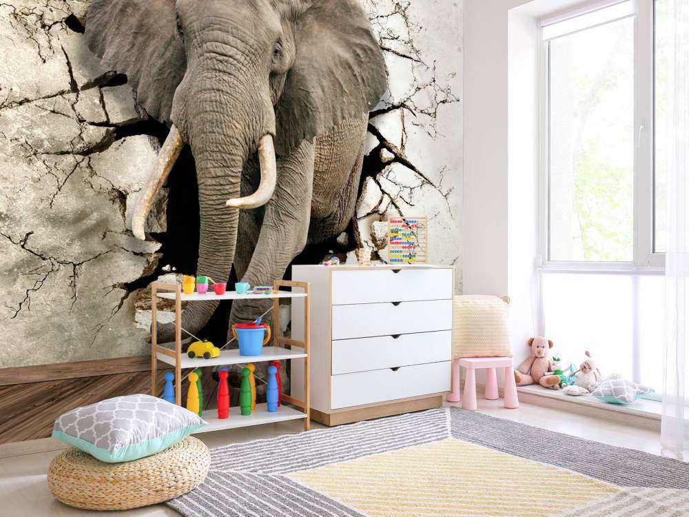 Großer Elefant aus der Wand