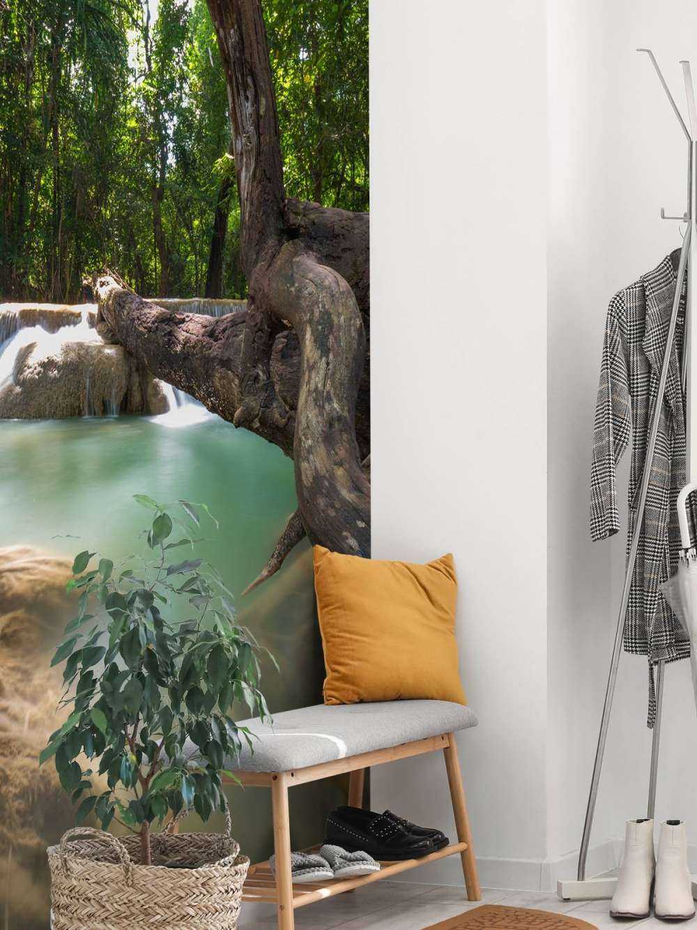 Wasserfall im Dschungel