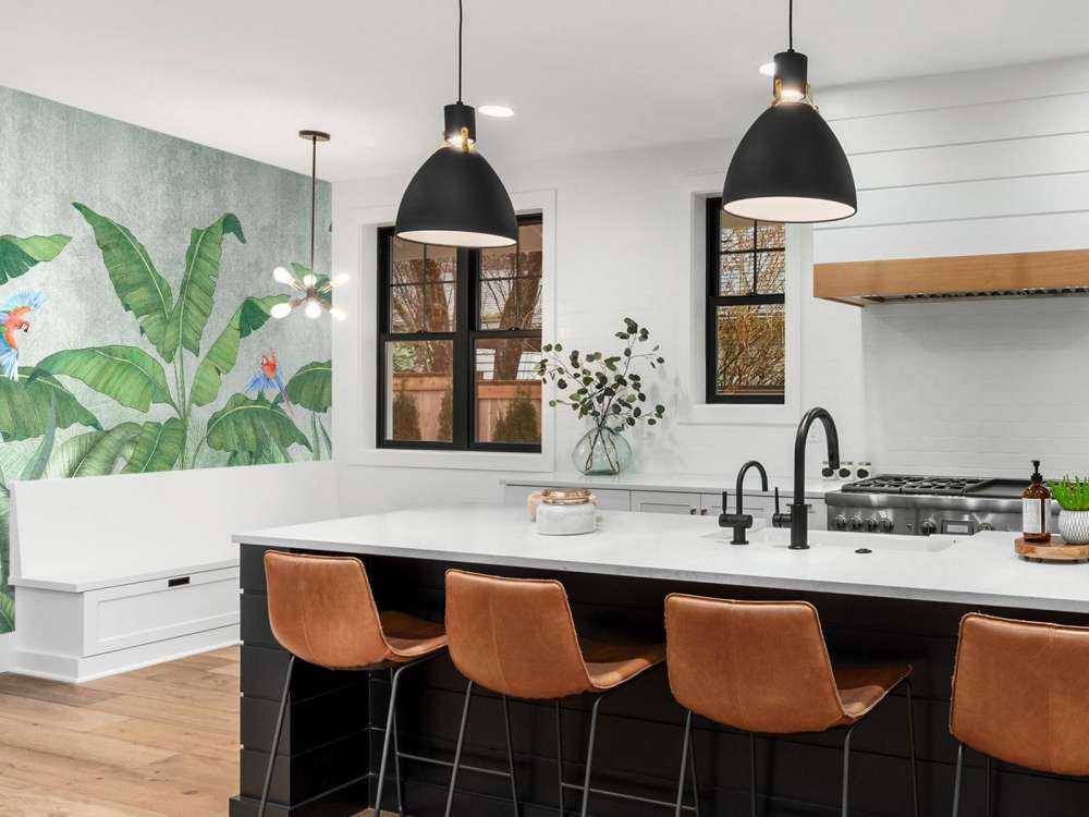 Tropische Blätter auf Beton