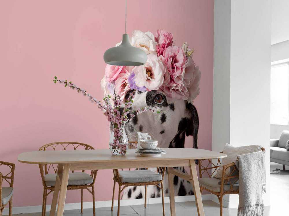 Dalmatiner mit bunten Blumen