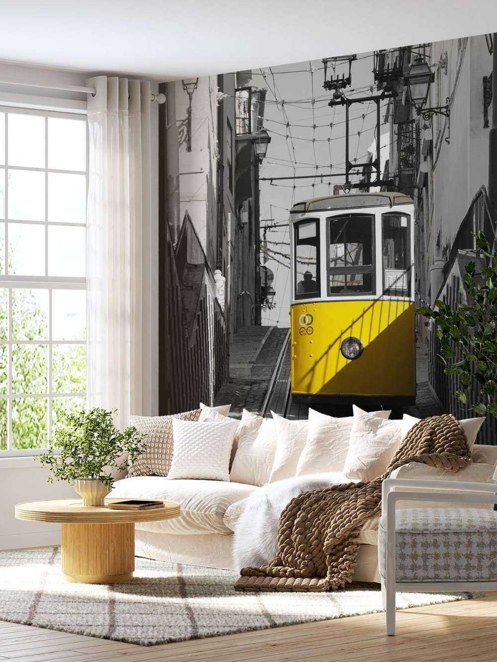 Straßenbahn schwarz weiß gelb