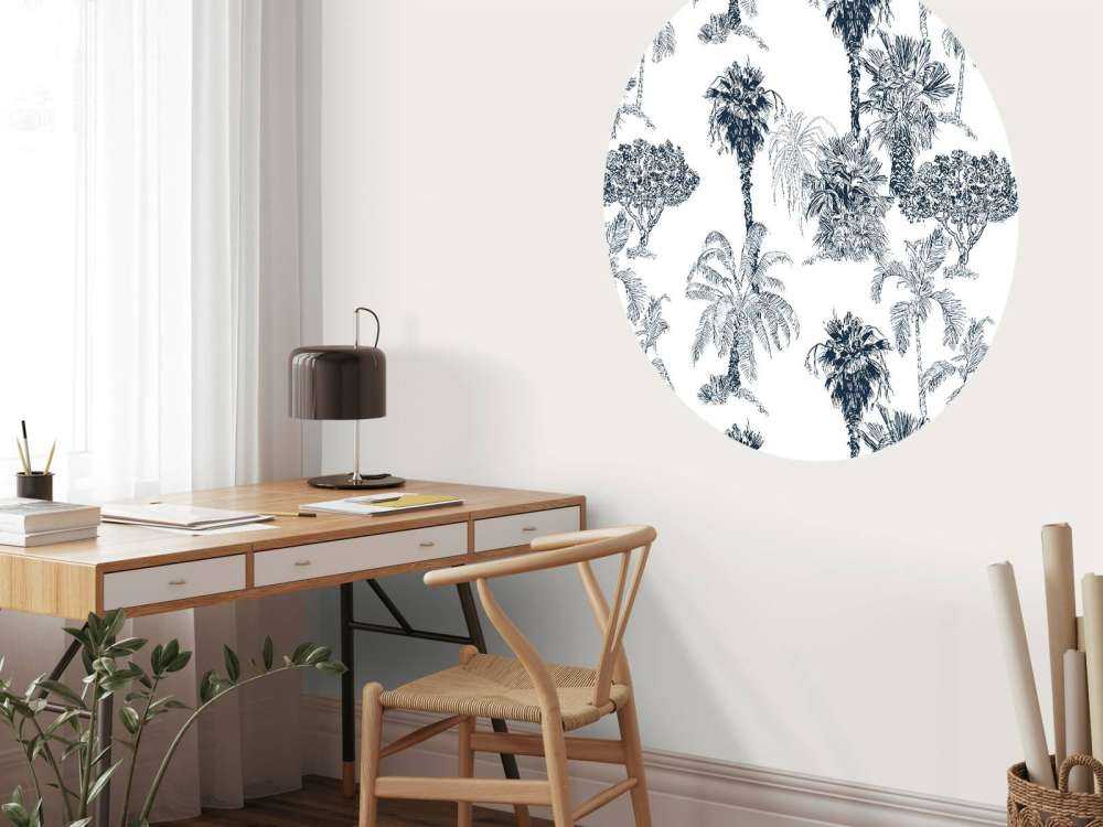 Tropische Palmen und Bäume