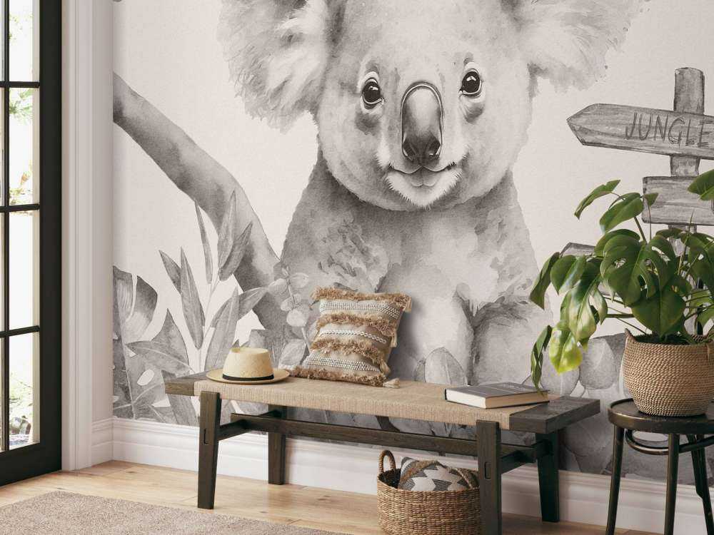 Baby Koala im Dschungel beige