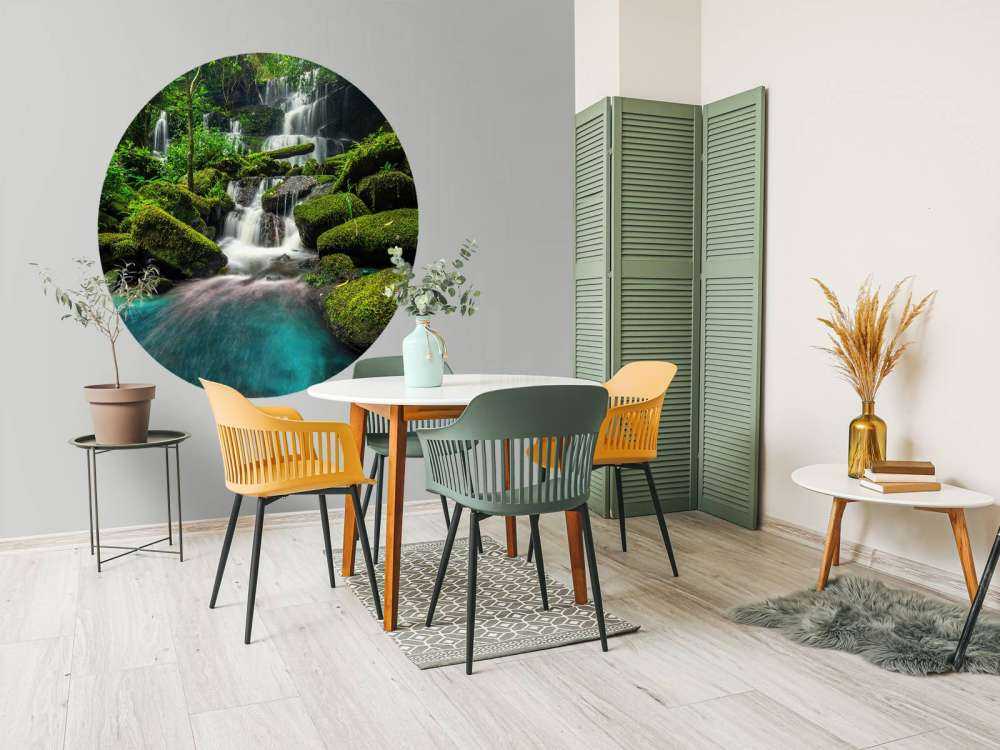 Wasserfall in einen Dschungel