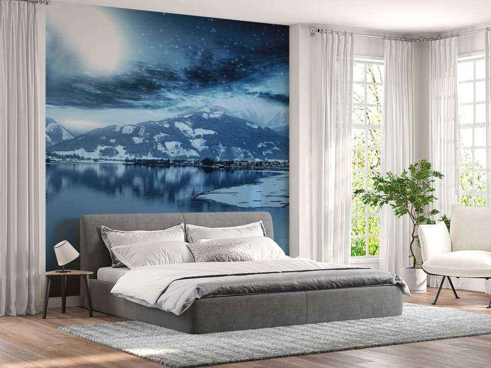 Gefrorener See bei Nacht