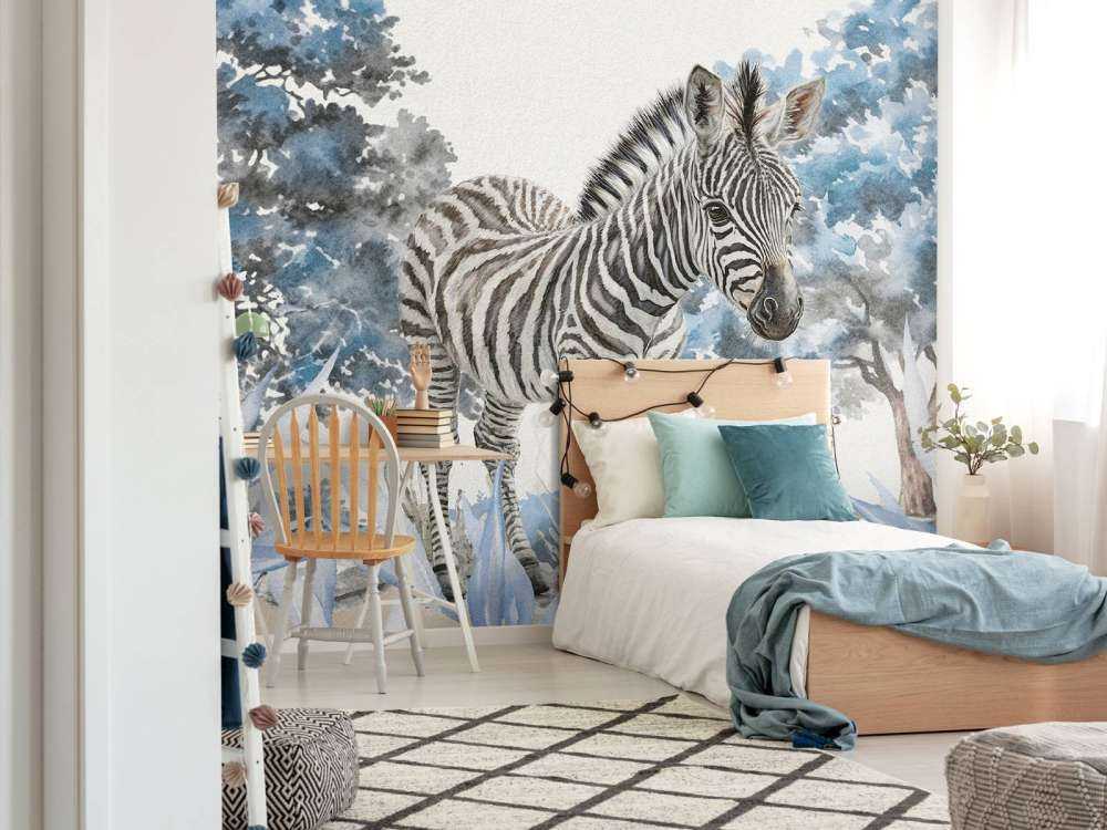 Junges Zebra in der Wildnis blau