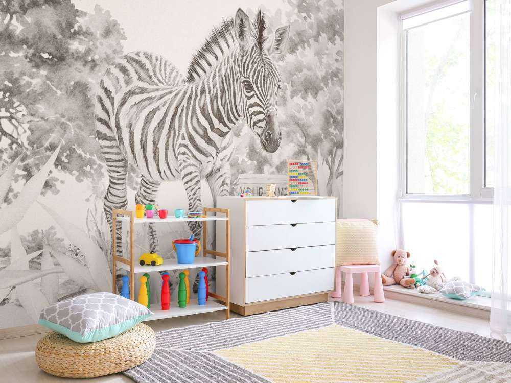 Junges Zebra in der Wildnis beige