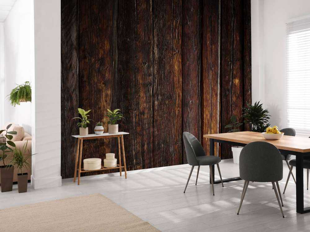 Gebranntes dunkles Holz
