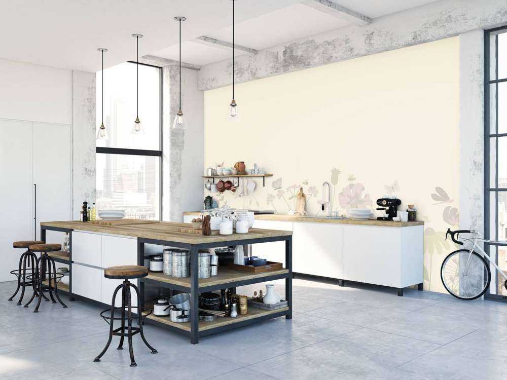 Blumenfeld mit Schmetterlingen beige und altrosa