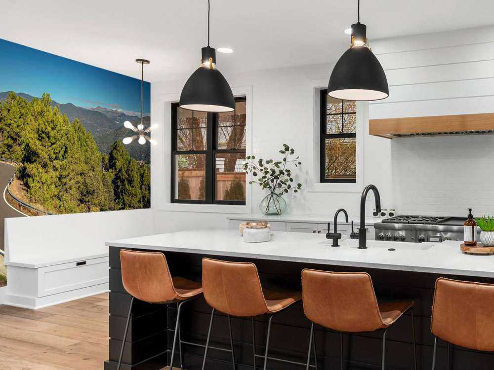 Limettengrüne BMW auf Bergstraße