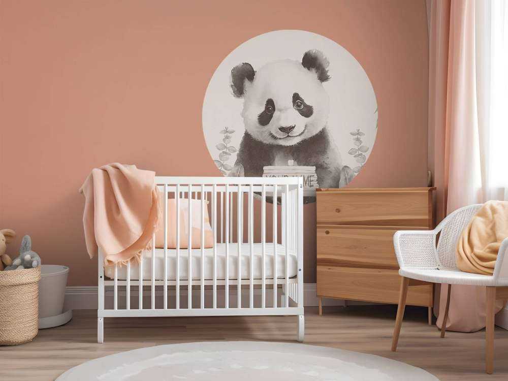 Baby-Panda im Dschungel beige
